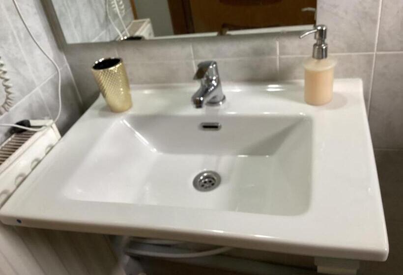 スタンダードスタジオ, Alexandros