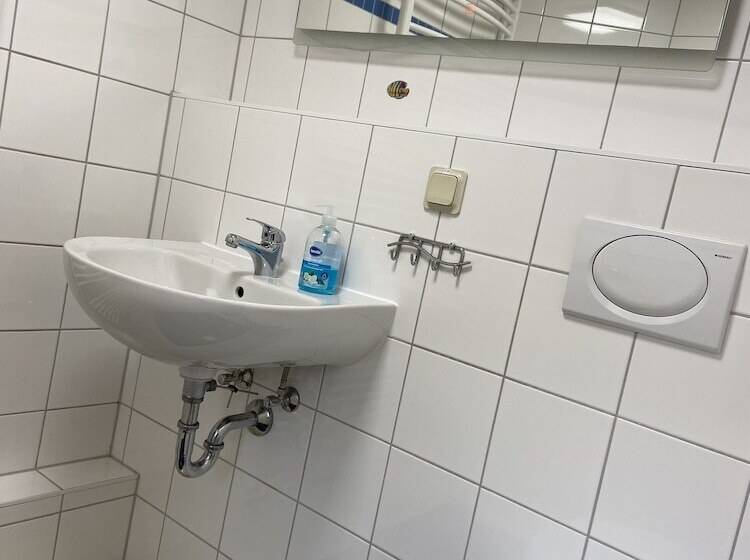 Huoneisto 3 Makuuhuonetta, Appartements Rehn