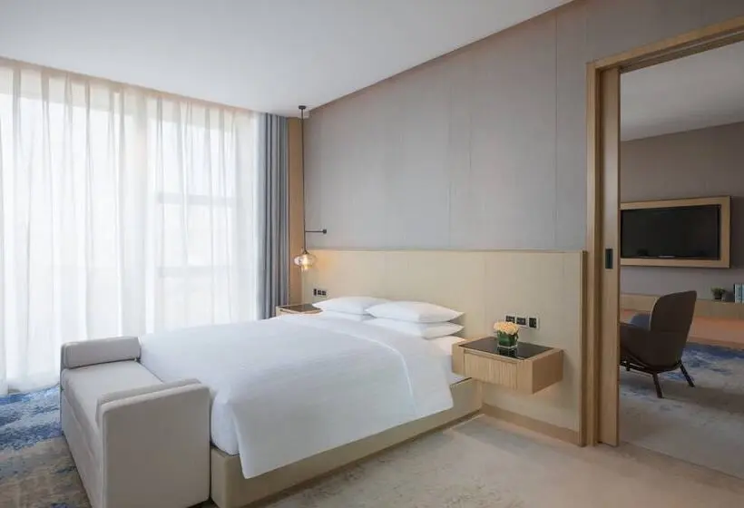 Executive-sviitti, Courtyard By Marriott Zhengzhou Airport