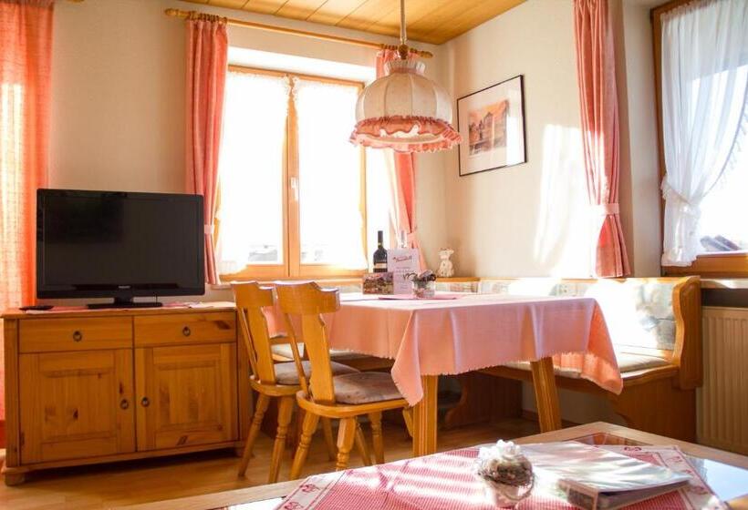 דירת שלושה חדרים, Gästehaus Annabell