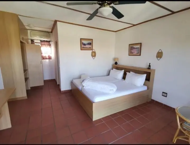 اتاق لوکس, Onganga Hotel Pension