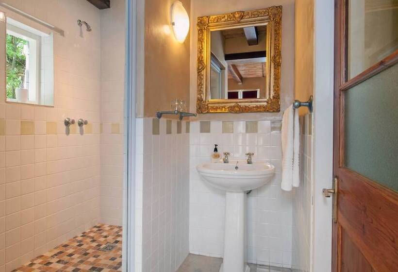 Deluxe Kamer, Roosje Van De Kaap