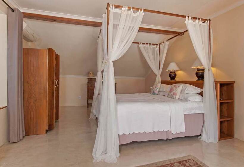 Deluxe Kamer, Roosje Van De Kaap