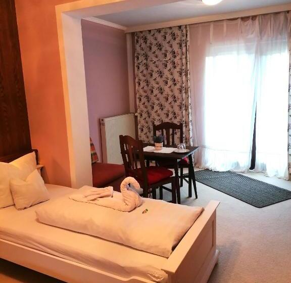 Номер Стандарт, Vanda