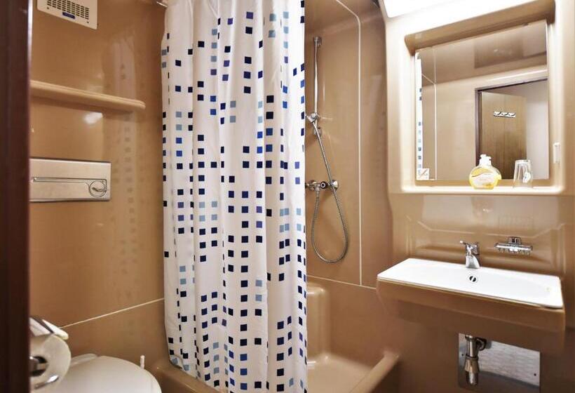 Трежместный Номер Economy, Vanda