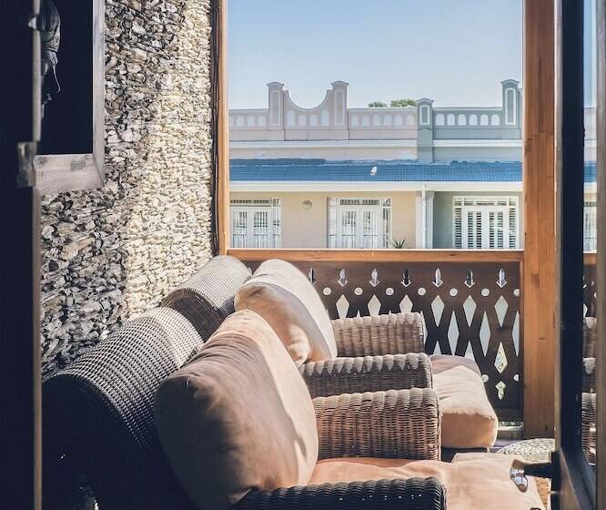 חדר דלוקס, Wilton Manor Solar Energy