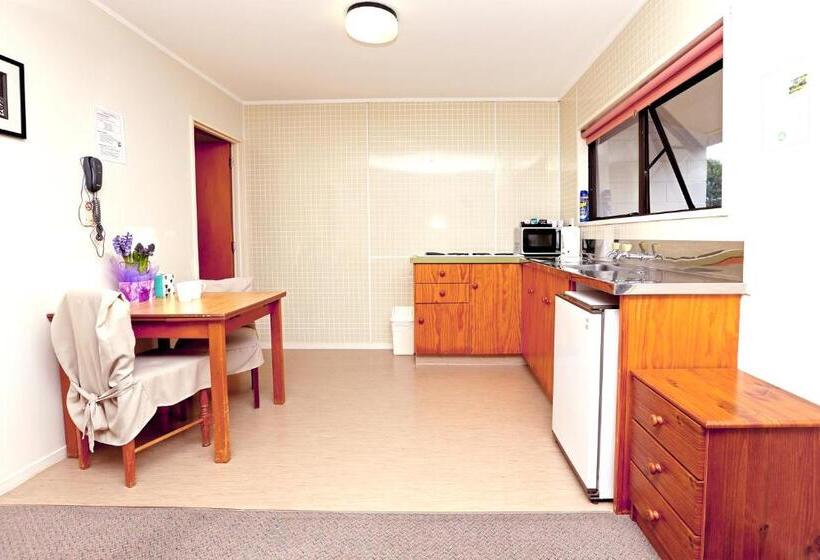 Апартаменты 1 Спальня, Waiuku Lodge Motel