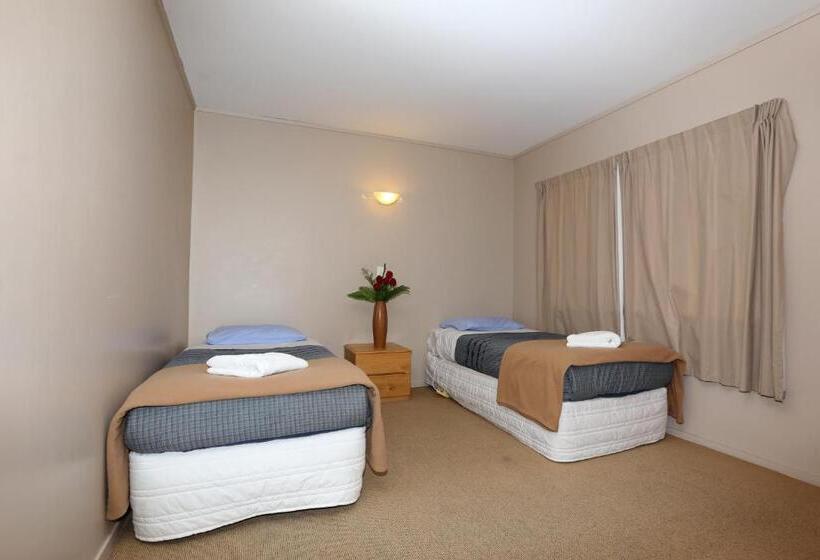 Апартаменты 2 Спальни, Waiuku Lodge Motel