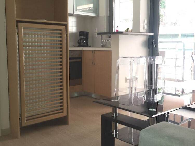 דירת חדר, Elvita Apartments