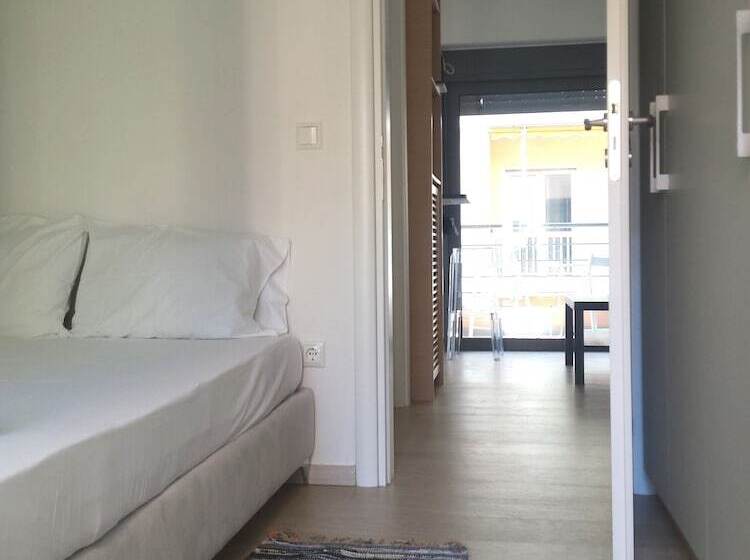 דירת חדר, Elvita Apartments