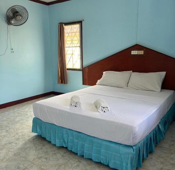 غرفة قياسية, Adam Bungalows