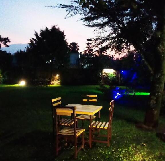 اتاق استاندارد, Colibri Taverne & Guest House
