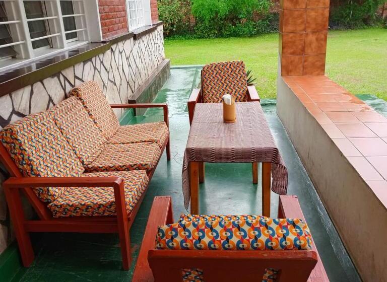 اتاق استاندارد, Colibri Taverne & Guest House