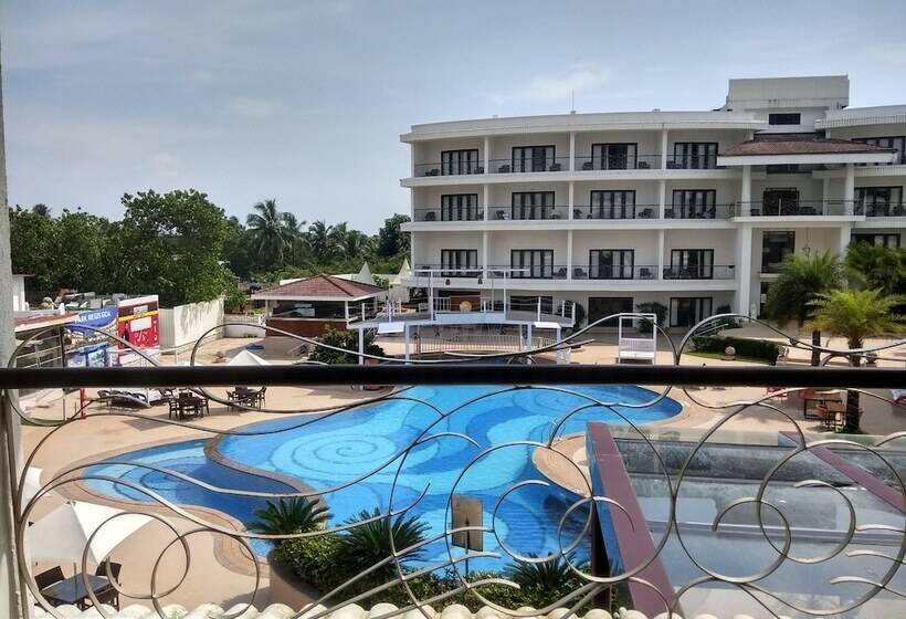 سوئیت رویال, Park Regis Goa