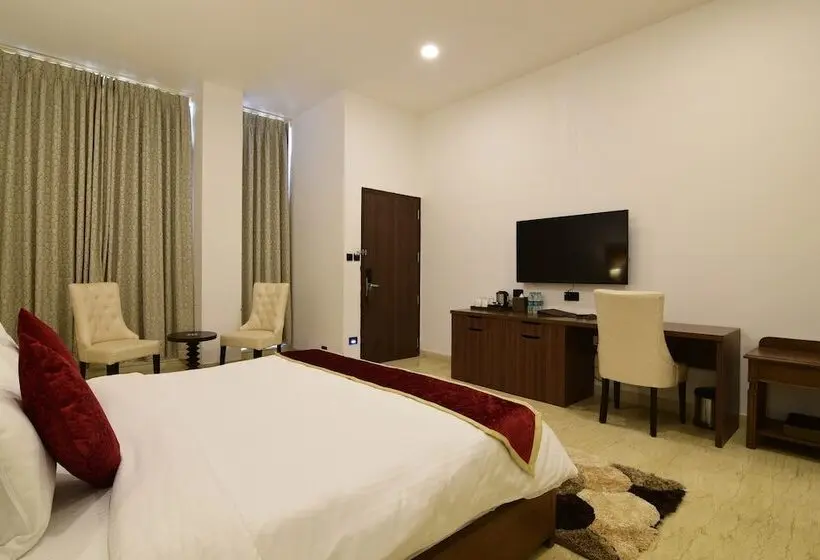 اتاق سوپریور با تخت بزرگ, Park Regis Goa