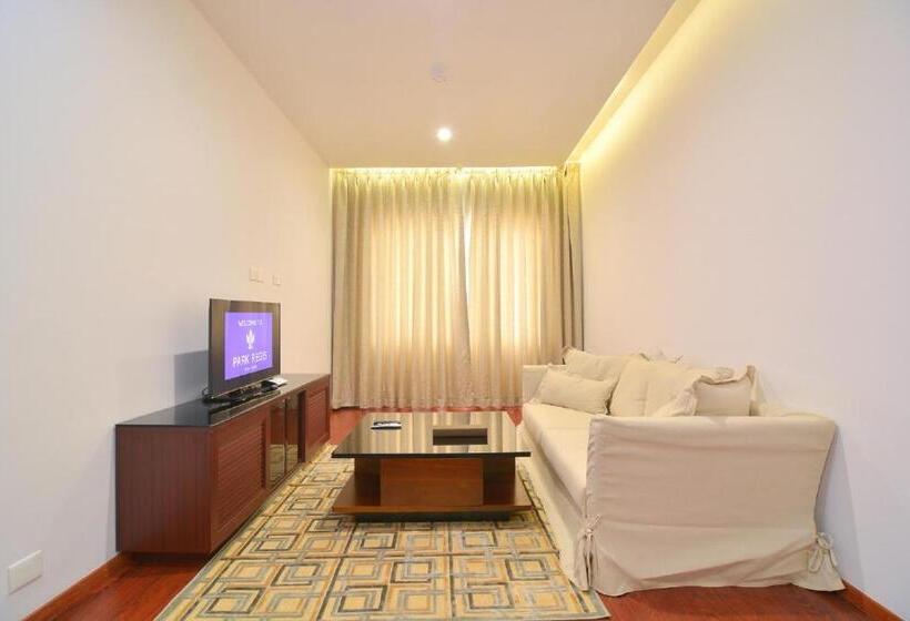 سوییت اجرایی, Park Regis Goa