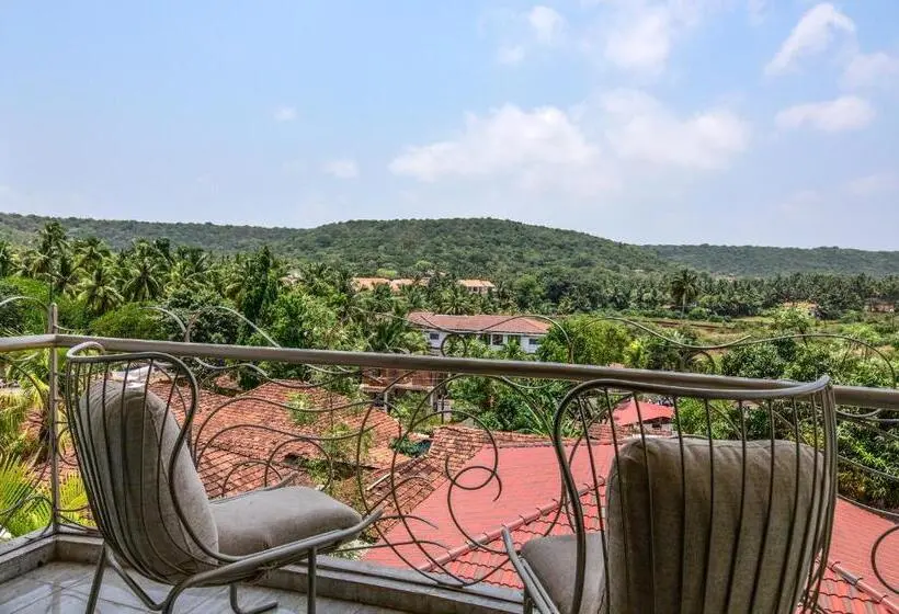 اتاق لوکس با بالکن, Park Regis Goa
