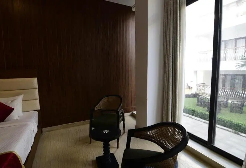Superior Room King Size Bed