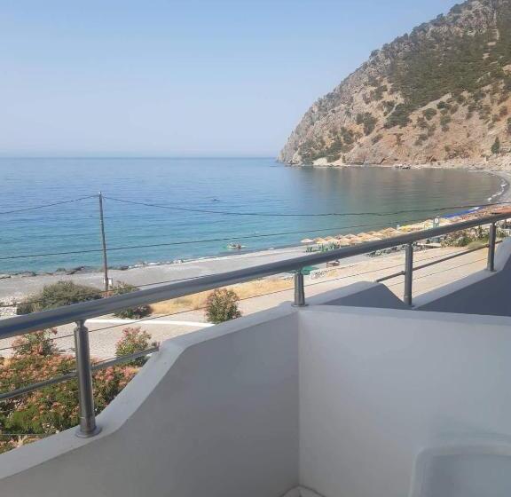 스탠다드 룸 바다 전망, Tarra