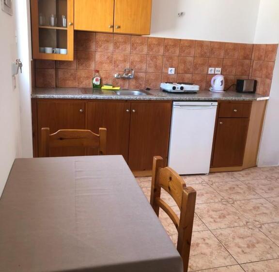 带海景的标准工作室, Anthoulis Studios