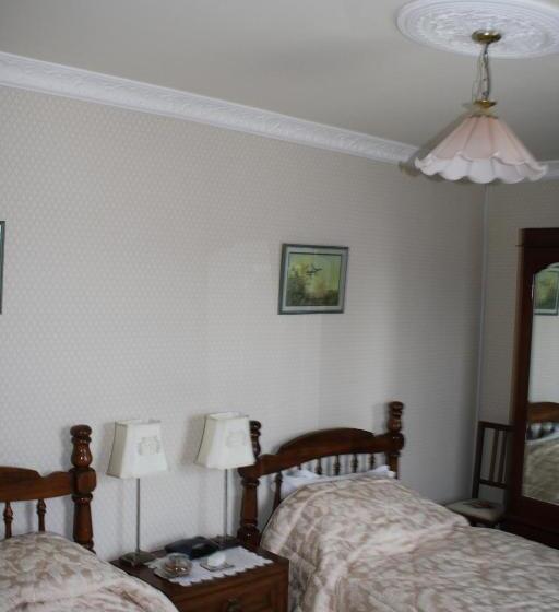 Семейный Номер, Moate Lodge