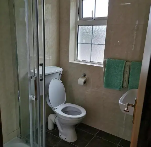 اتاق استاندارد سه نفره, Noraville House