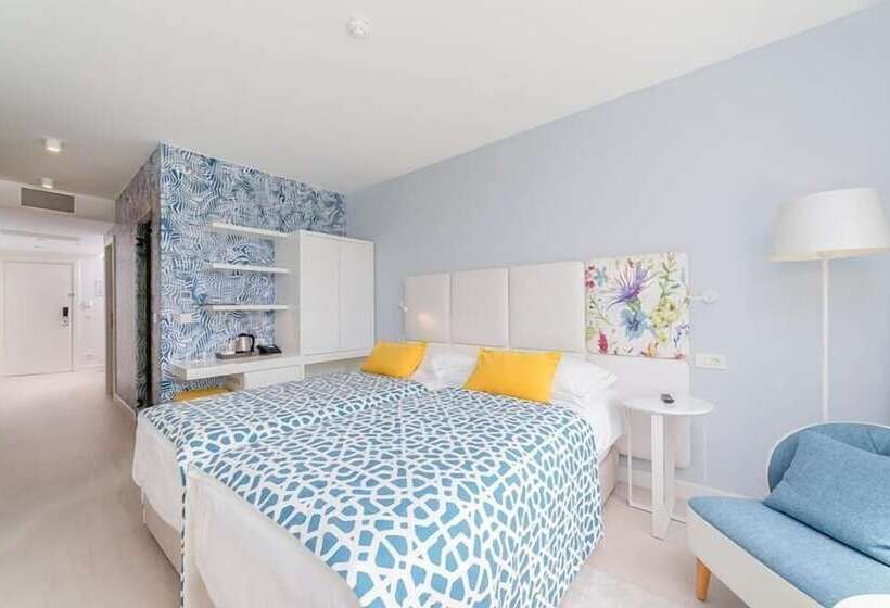 家庭间, Amadria Park Beach Hotel Jure