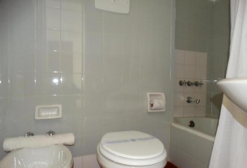 اتاق استاندارد سه نفره, Hosteria La Pastorella