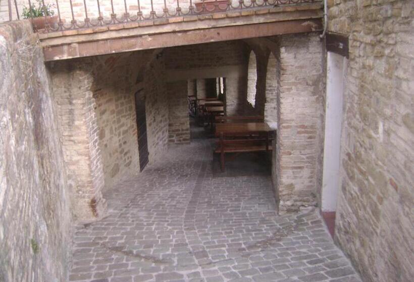 غرفة قياسية ثلاثية, Le Copertelle Ristorante Bed & Breakfast