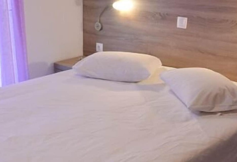 스탠다드 룸, Marianna