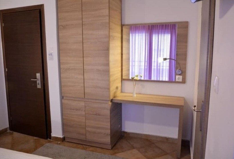 스탠다드 싱글 룸, Marianna