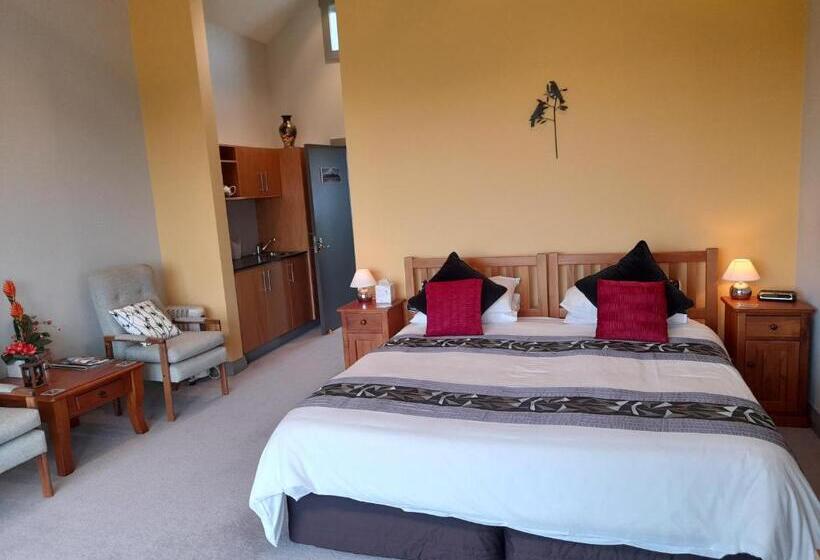 חדר סטנדרט מותאם לאדם עם מוגבלויות, Taranaki Country Lodge