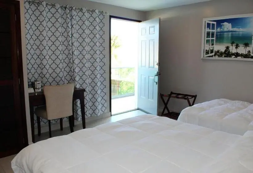 اتاق لوکس, Barefoot Caye Caulker
