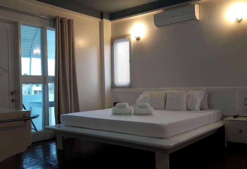 Deluxe Room King Size Bed, Mecasa