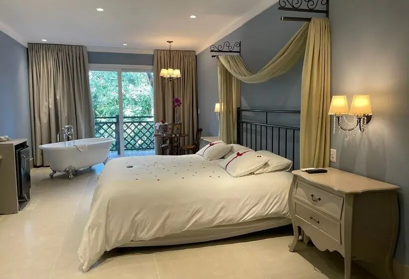 ３ベッドルームのデラックスアパートメント, Pousada Casa Da Quineira