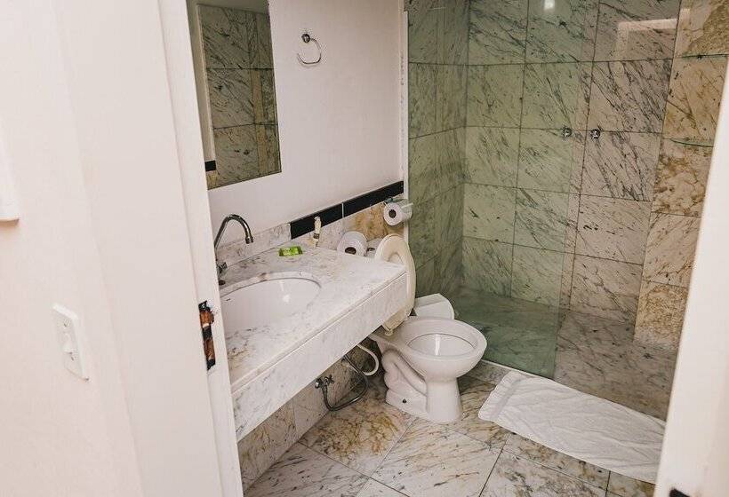 חדר דלוקס, Suítes E Flats E Ponto