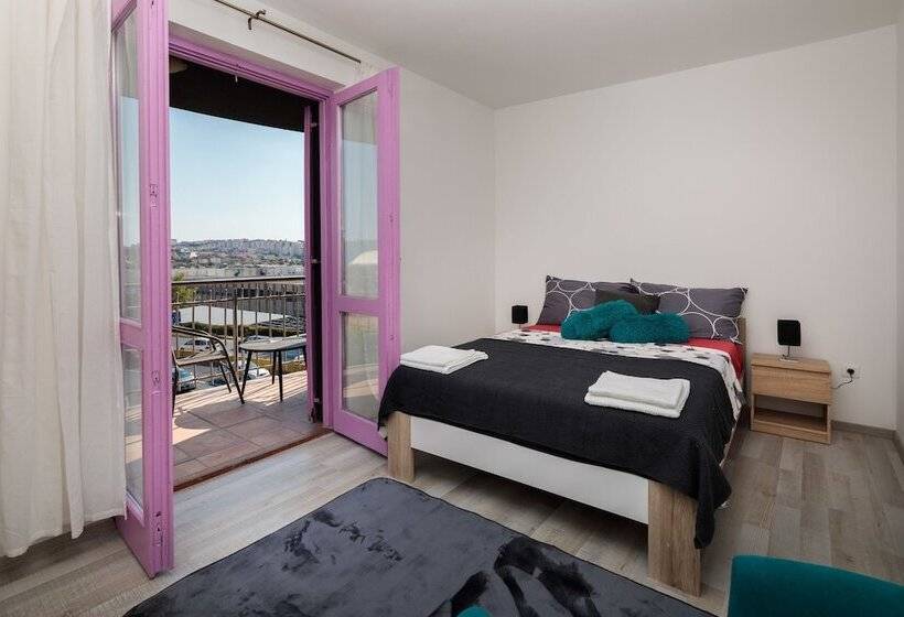 带双人床的经典房间, Hostel šakić