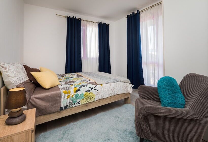 带双人床的经典房间, Hostel šakić