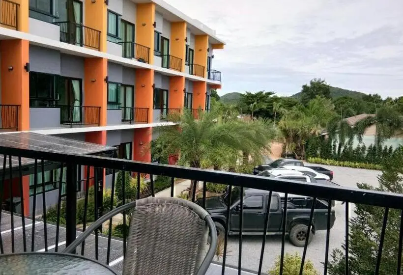 اتاق خانوادگی, Sor Kor Sor Resort