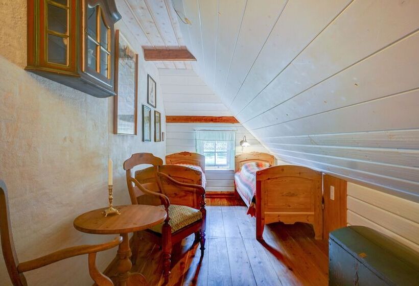 标准间, Svostrup Kro