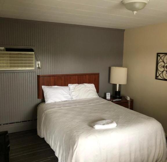 غرفة قياسية سرير كينج, The Walpole Motel