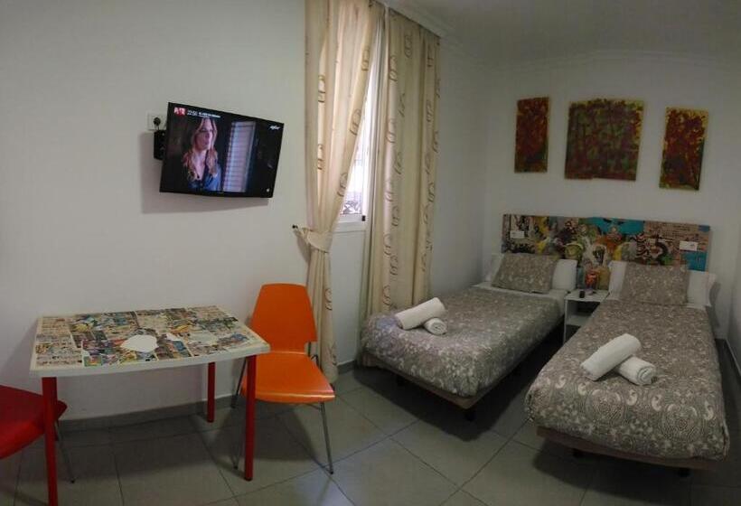 اتاق استاندارد, Lagunillas St