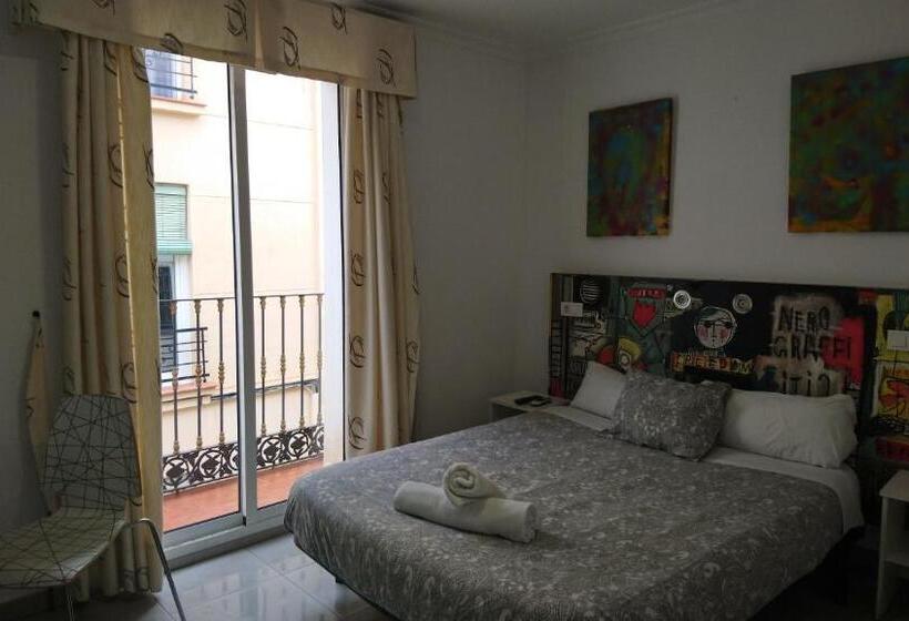 اتاق لوکس, Lagunillas St