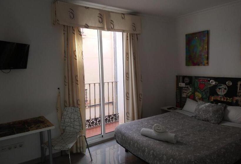 اتاق لوکس, Lagunillas St