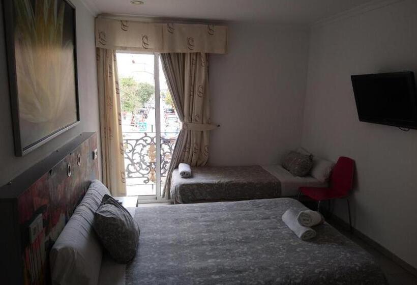 اتاق لوکس, Lagunillas St