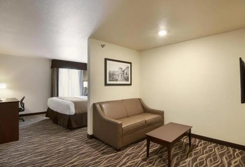 キングサイドベッドのスタンダードワンルーム, Cobblestone Inn & Suites   Menomonie/uw Stout