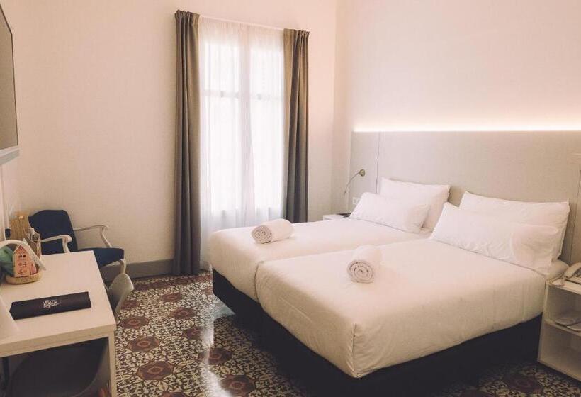 Номер Стандарт, Et Casa Padró