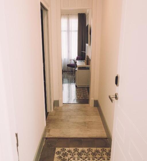 Номер Стандарт, Et Casa Padró