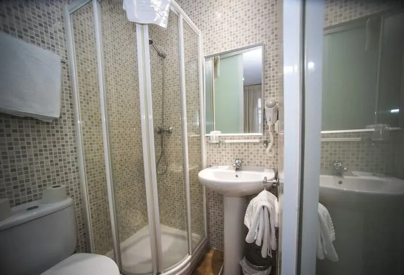 Standardzimmer Doppelbett Stadtblick, Hostal Centro