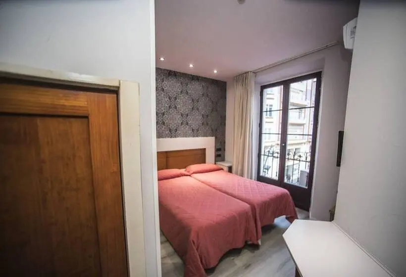 Standardzimmer Stadtblick, Hostal Centro